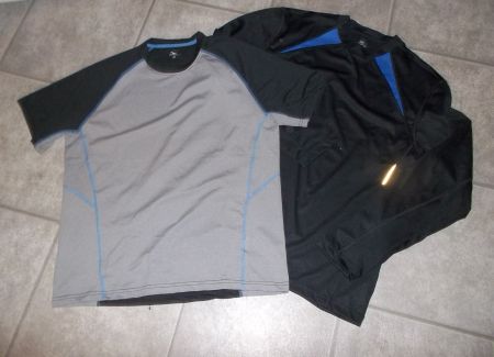 2 Herren Laufshirt Grösse 50 / 52