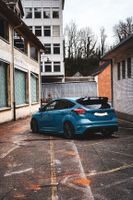 Sportlicher Ford Focus RS Blau
