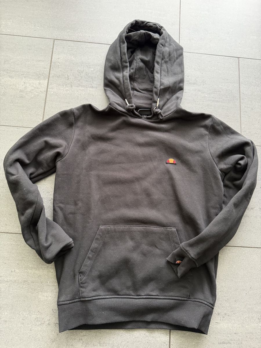 Ellesse Maglioni & Felpe: Sweat à capuche Ellesse noir taille 36 – Usato da kriens venduto da mAgmAx.