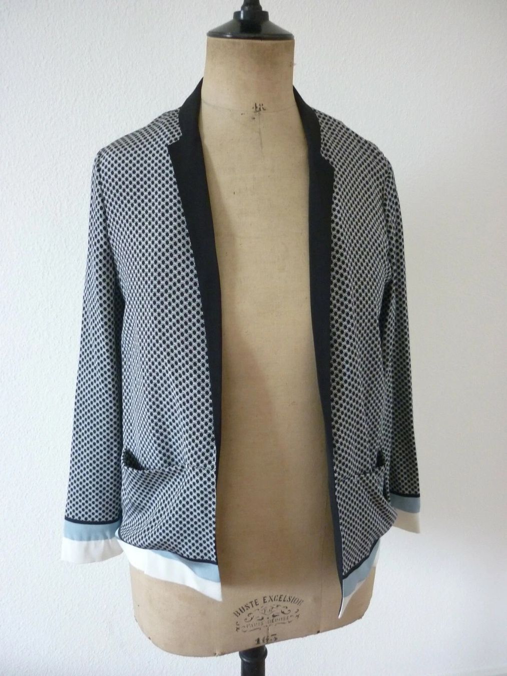 Giacche: WHISTLES Silk Blouse-Blazer / Size 40FR/ Beautiful pattern – Usato da Zürich venduto da lils01