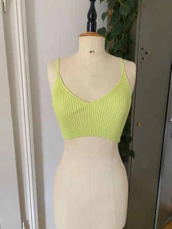 3 Crop Tops Grösse XS/S