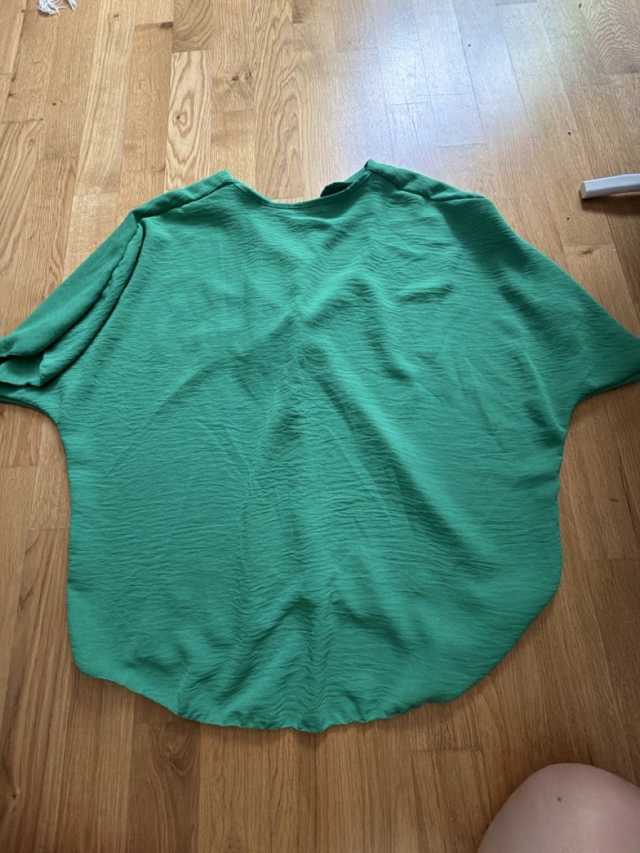 Tops: Blouse verte  – Gebraucht aus Le Locle von Mayd_h 1