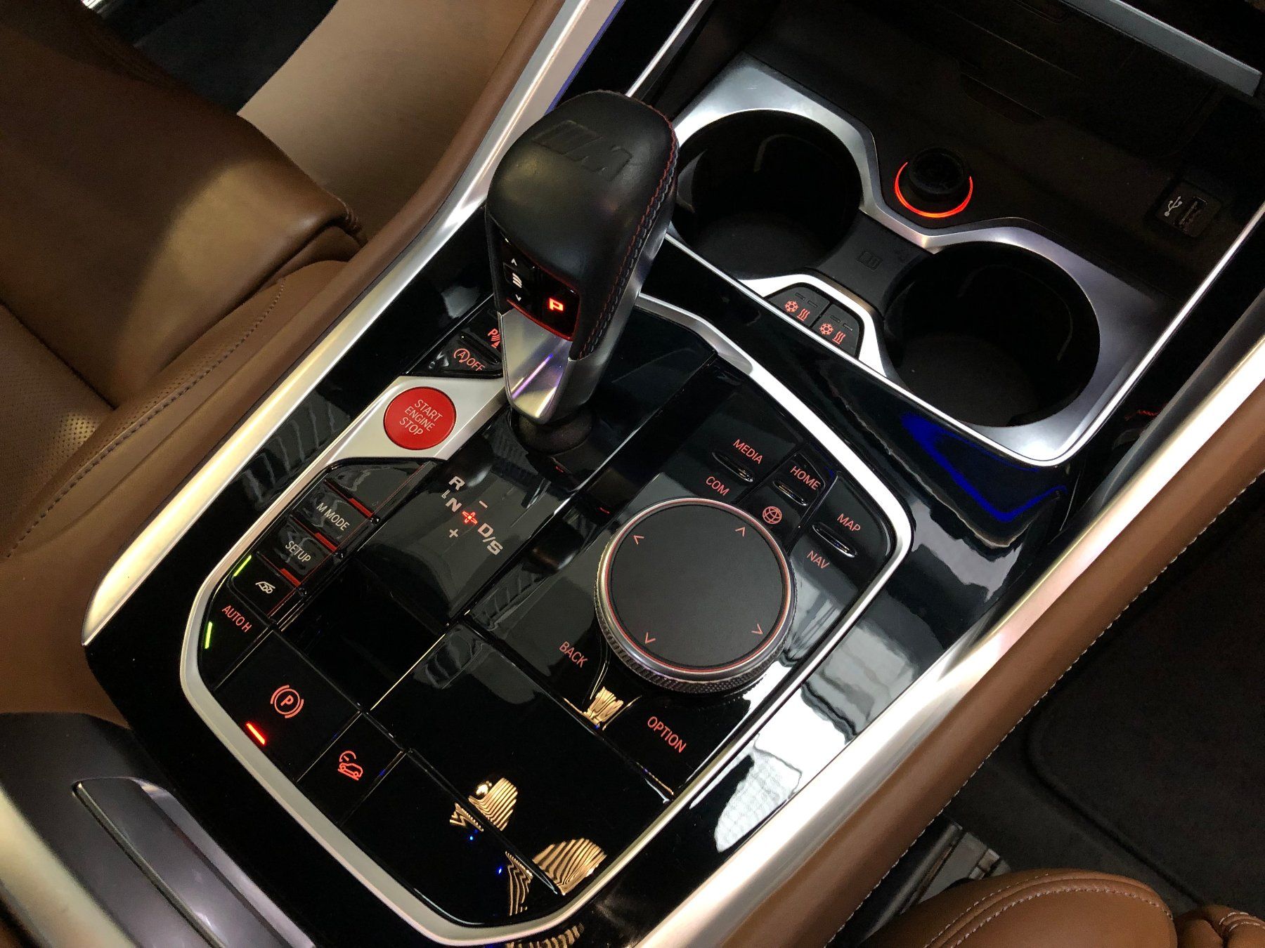 BMW Automobili: BMW X6M Steptronic M Competition – Usato da Gampelen venduto da Steuer0 9