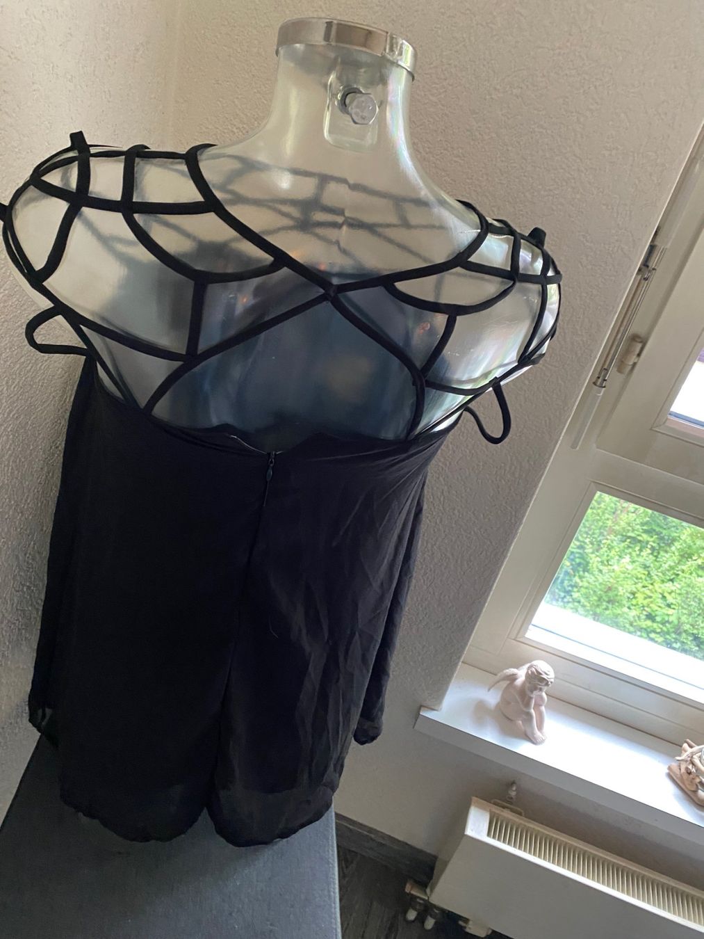 Top: Long-TOP schwarz Grösse S – Usato da Allenwinden venduto da Obalu 1