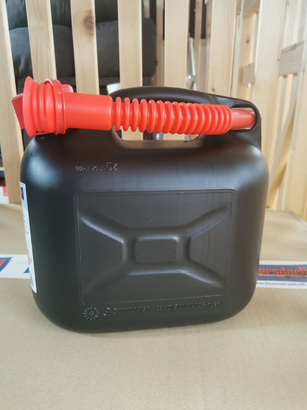 Taniche per benzina: Benzinkanister 5L – Nuovo (secondo la descrizione) da Berikon venduto da 573 1