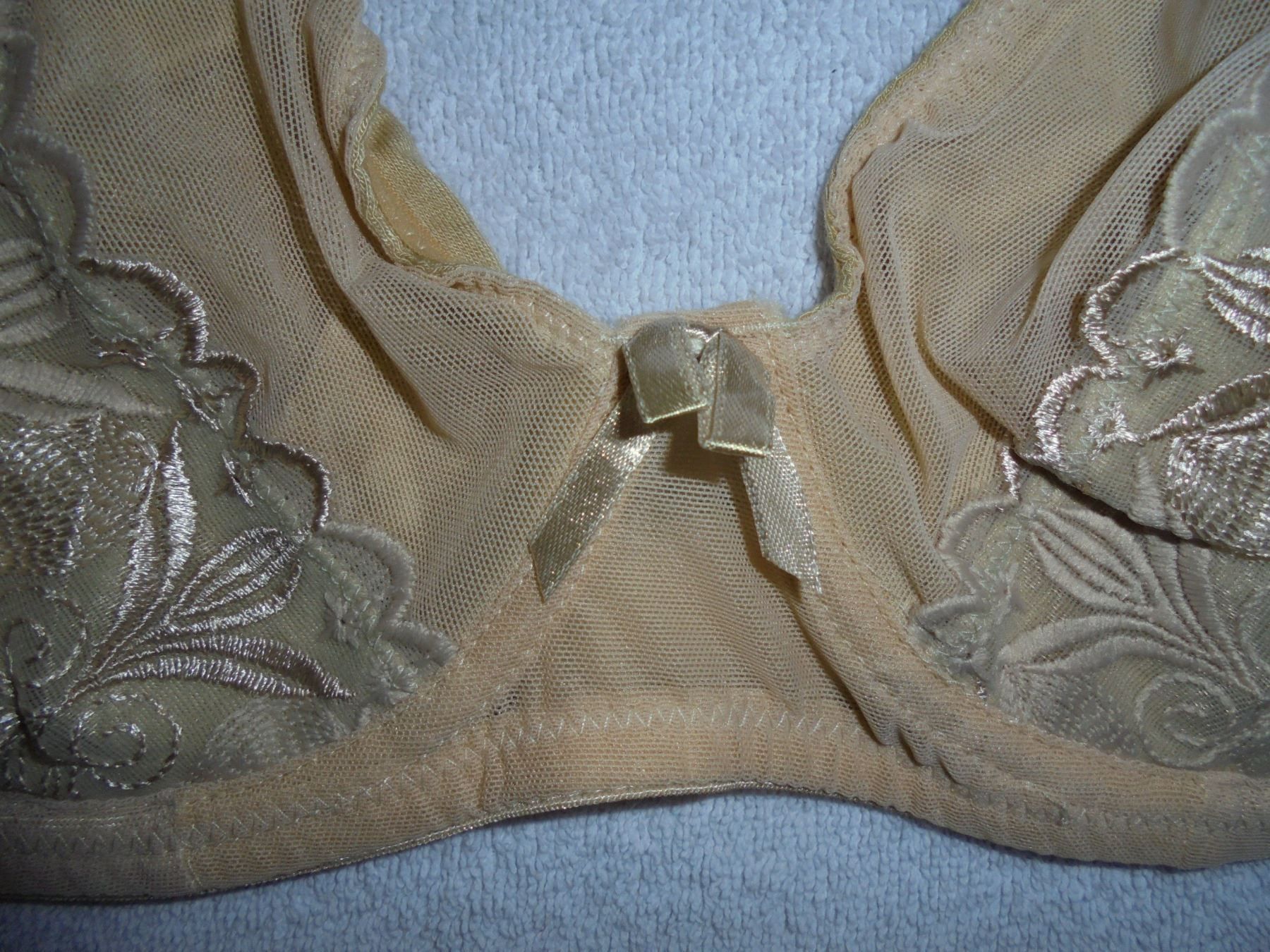 Altra biancheria intima: BÜGEL-BH GRÖSSE 80 B / 36 B – Nuovo e nell'imballaggio originale da Aarau Rohr venduto da PinkSchwein 1