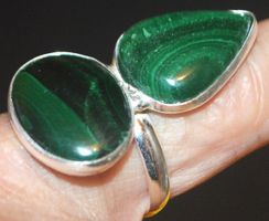 Ring L-2039 – Malachit 2 Edelsteine – Innend. 17mm