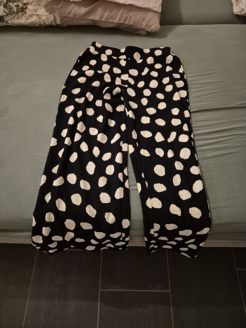 Pantalons: Hose 36 – D'occasion à Würenlingen par kuh33