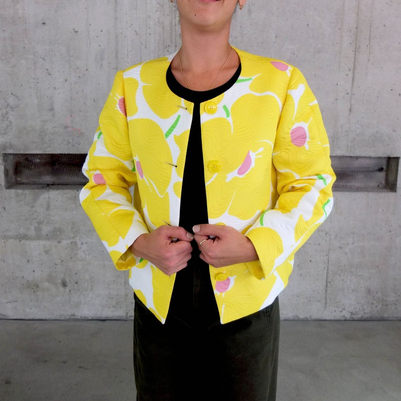 Moschino Jacken: Boutique Moschino Jacke, G. 40 – Gebraucht aus Basel von Brocki-auf-dem-Wolf