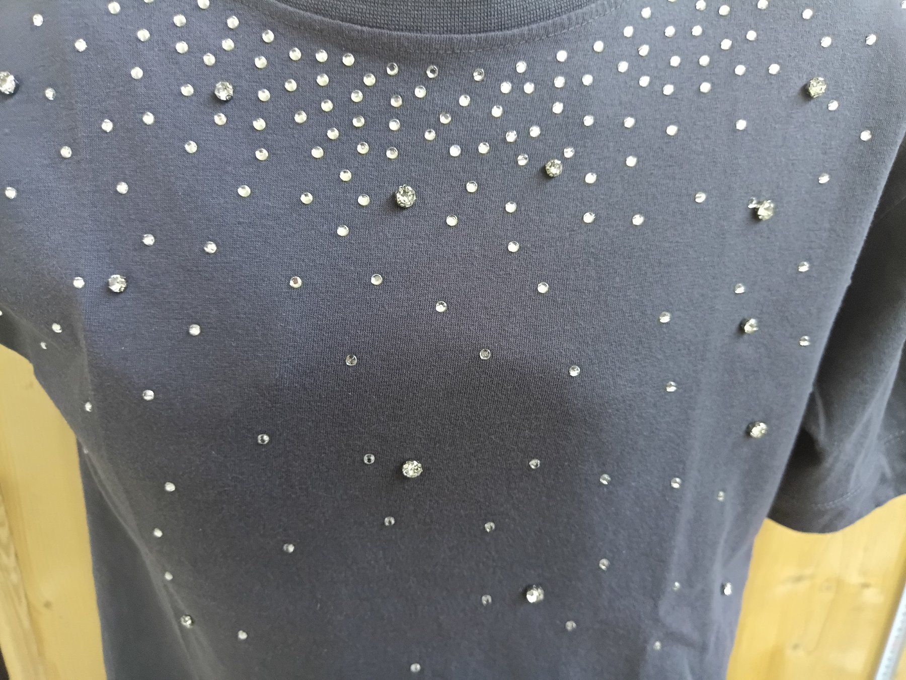 T-shirt: Damen T-Shirt mit Strasssteinen – Nuovo (secondo la descrizione) da Wängi venduto da Ladys_First 1
