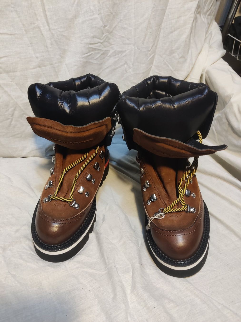 Dsquared2 Scarpe da uomo: DSQUARED2 luxury massive leather ankle boots US 8 / EUR 41 – Nuovo (secondo la descrizione) da Zürich venduto da rgoller 3