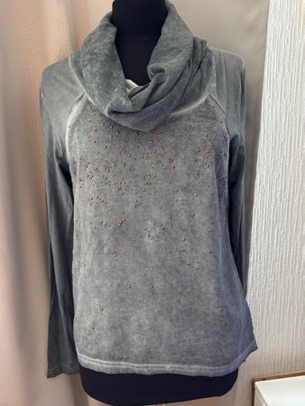Haut Nile col roulé gris orné de perles taille L