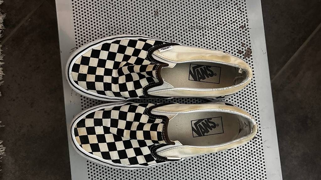 Scarpe da uomo: Vans slip on crème/noires – Usato da Châtel-St-Denis venduto da leacherre 2