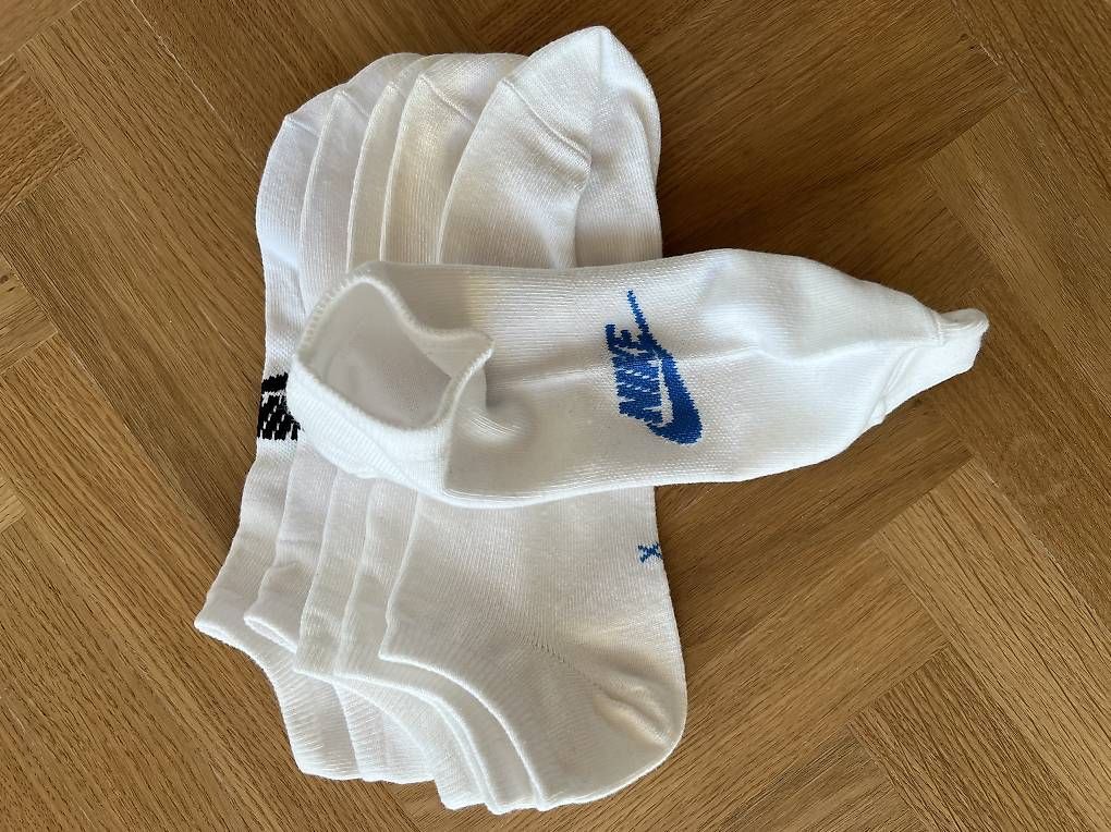Nike Calze: NIKE Socken - 3 Paar – Nuovo (secondo la descrizione) da Hombrechtikon venduto da Piluu 1