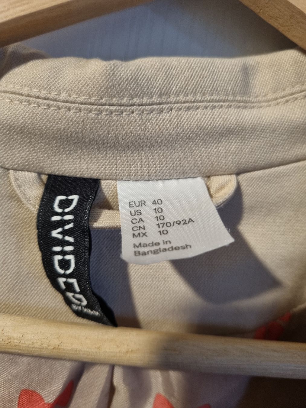 H&M Giacche: H&M Divided Blazer beige Grösse 40  – Usato da Bonstetten venduto da mel_9vll 1
