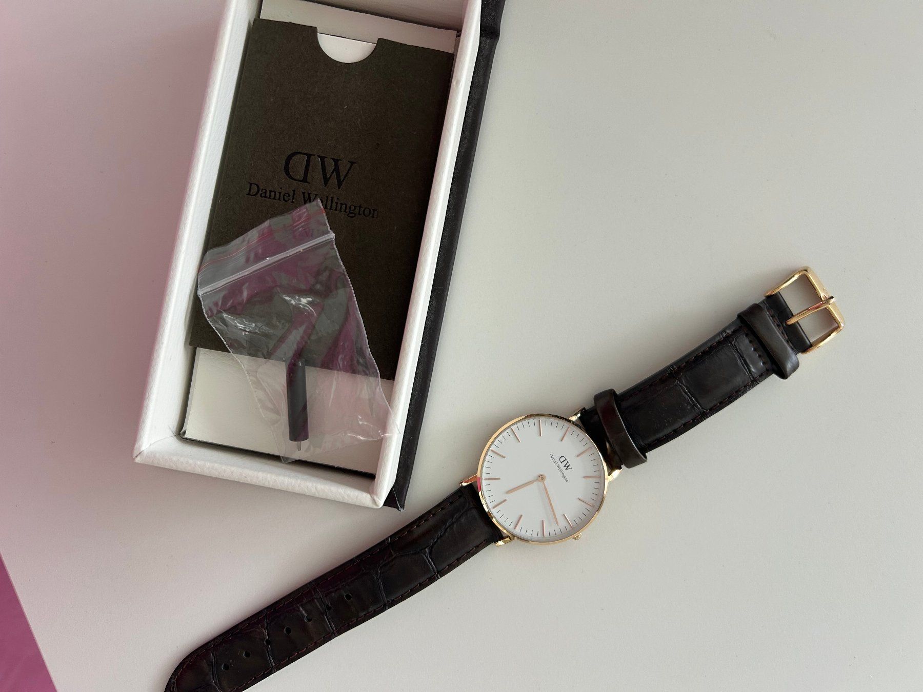 Daniel Wellington Uhren: Daniel Wellington Armbanduhr – Gebraucht aus Wittenbach von sorento12 6