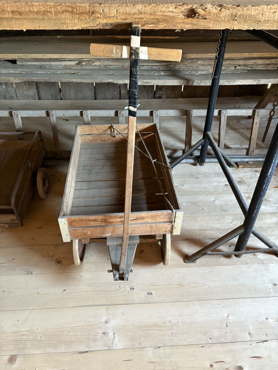 Carriole: Holzleiterwagen antik – Usato da Regensdorf venduto da Basc 1