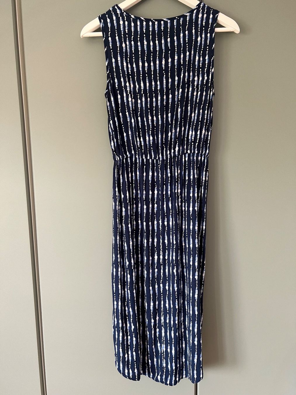 Kleider: Ärmelloses Kleid, 100% Viskose, Gr. XS – Gebraucht aus Zürich von Nora321 1