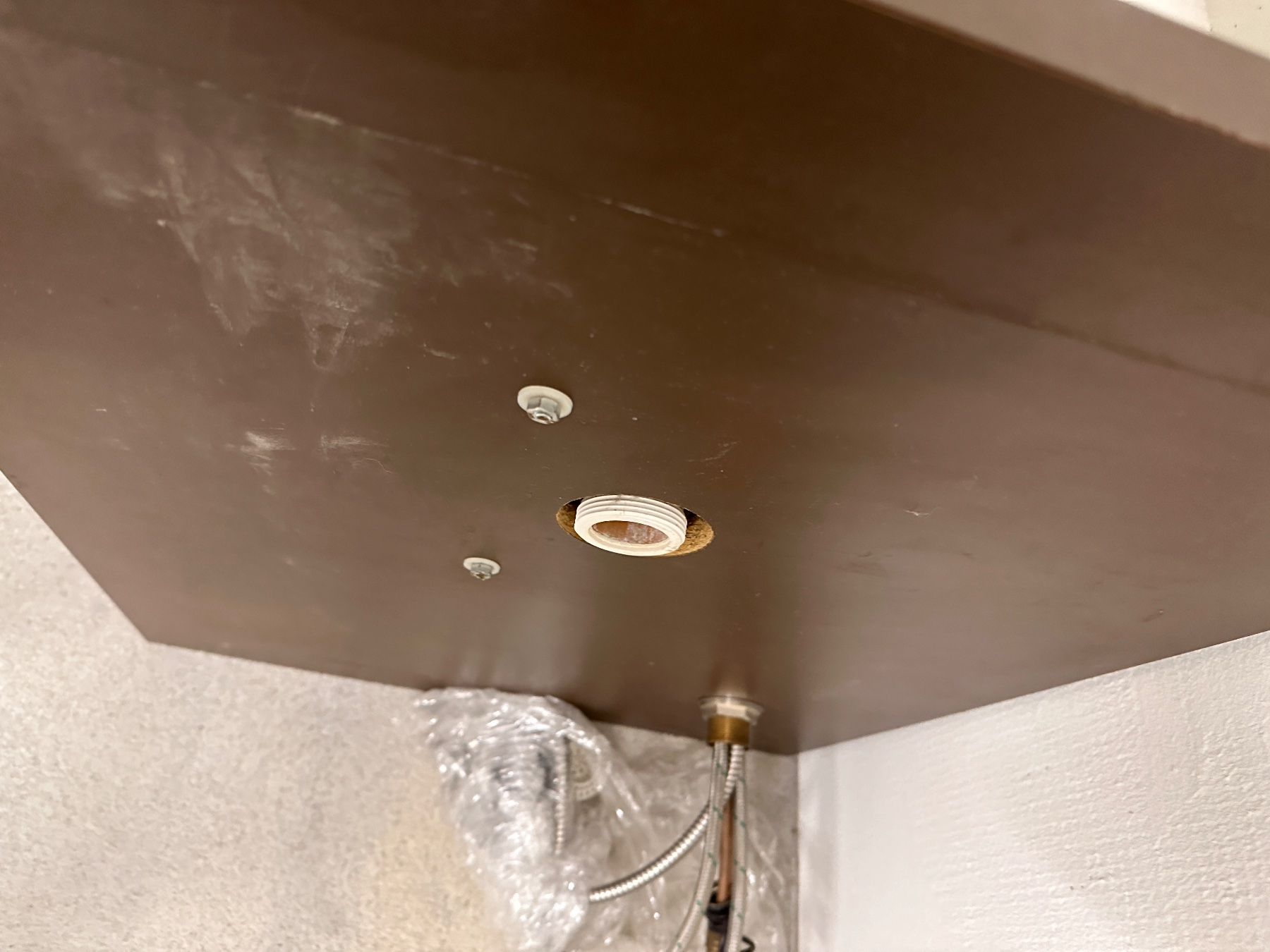 Lavabi & lavandini: Lavabo mit Mischbatterie Durchmesser 45 – Usato da Schinznach-Dorf venduto da Hpurzel 7