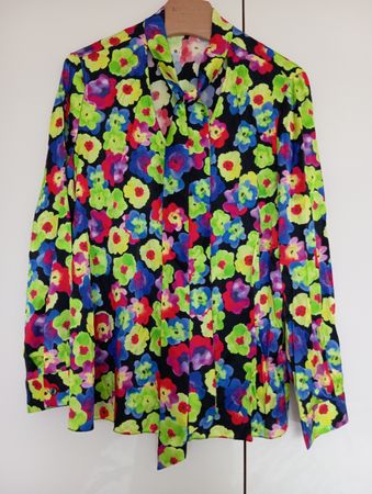*NEU* Handgemachte Seidenbluse Gr.S