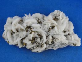 Quartz psm Baryt mit Chalkopyrit