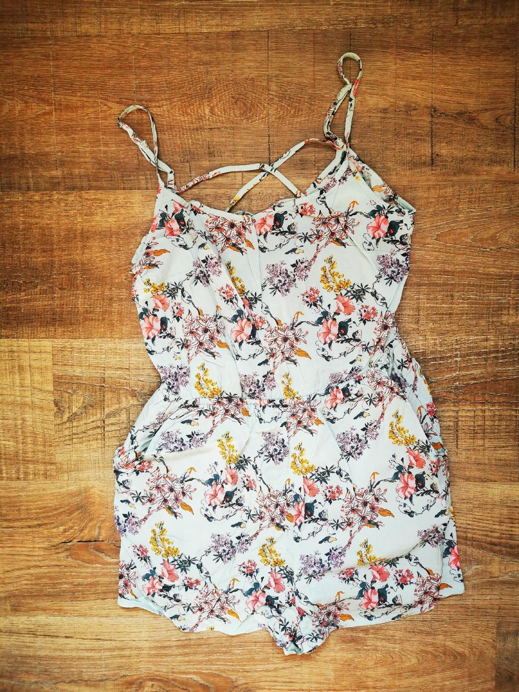 H&M Tute: Sommer Jumpsuit Gr. 40, Blumenmuster, luftig leicht – Nuovo (secondo la descrizione) da Balsthal venduto da Leila_Luna