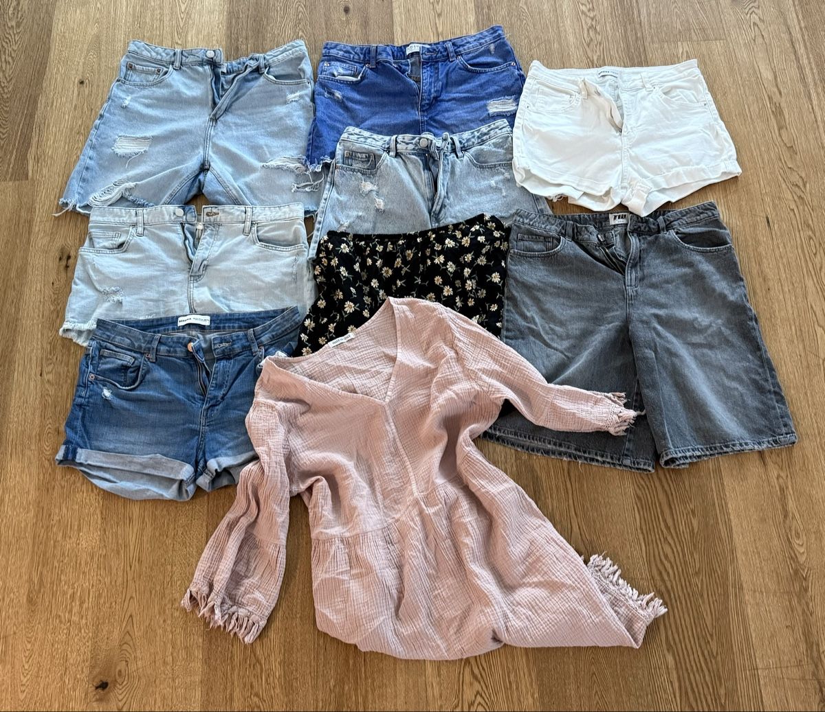 H&M Jeans: Jeans set size M – Usato da Boswil venduto da hey.itsme