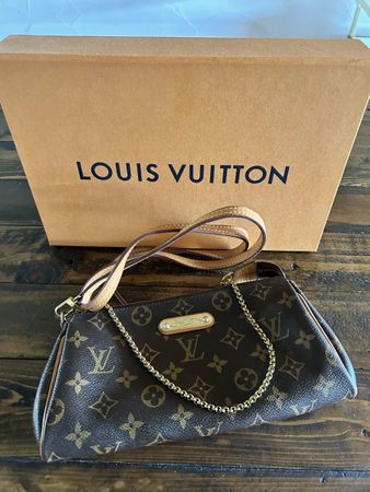 Louis Vuitton Eva Pochette