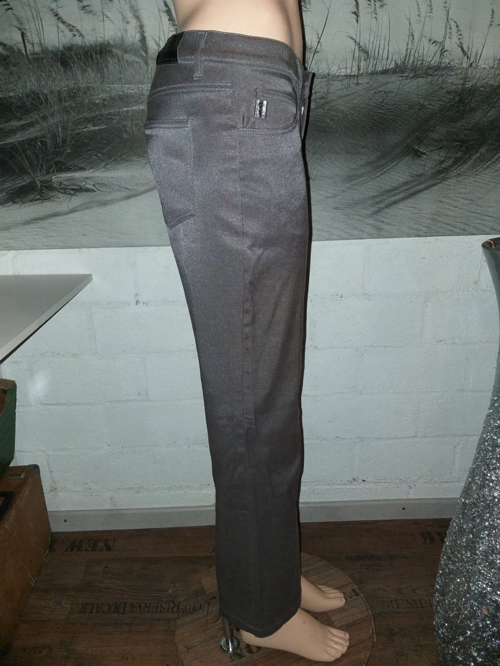 Guess Jeans: GUESS Jeans taille / Grosse 30 – Usato da Cossonay-ville venduto da Super-Price-Quality 2