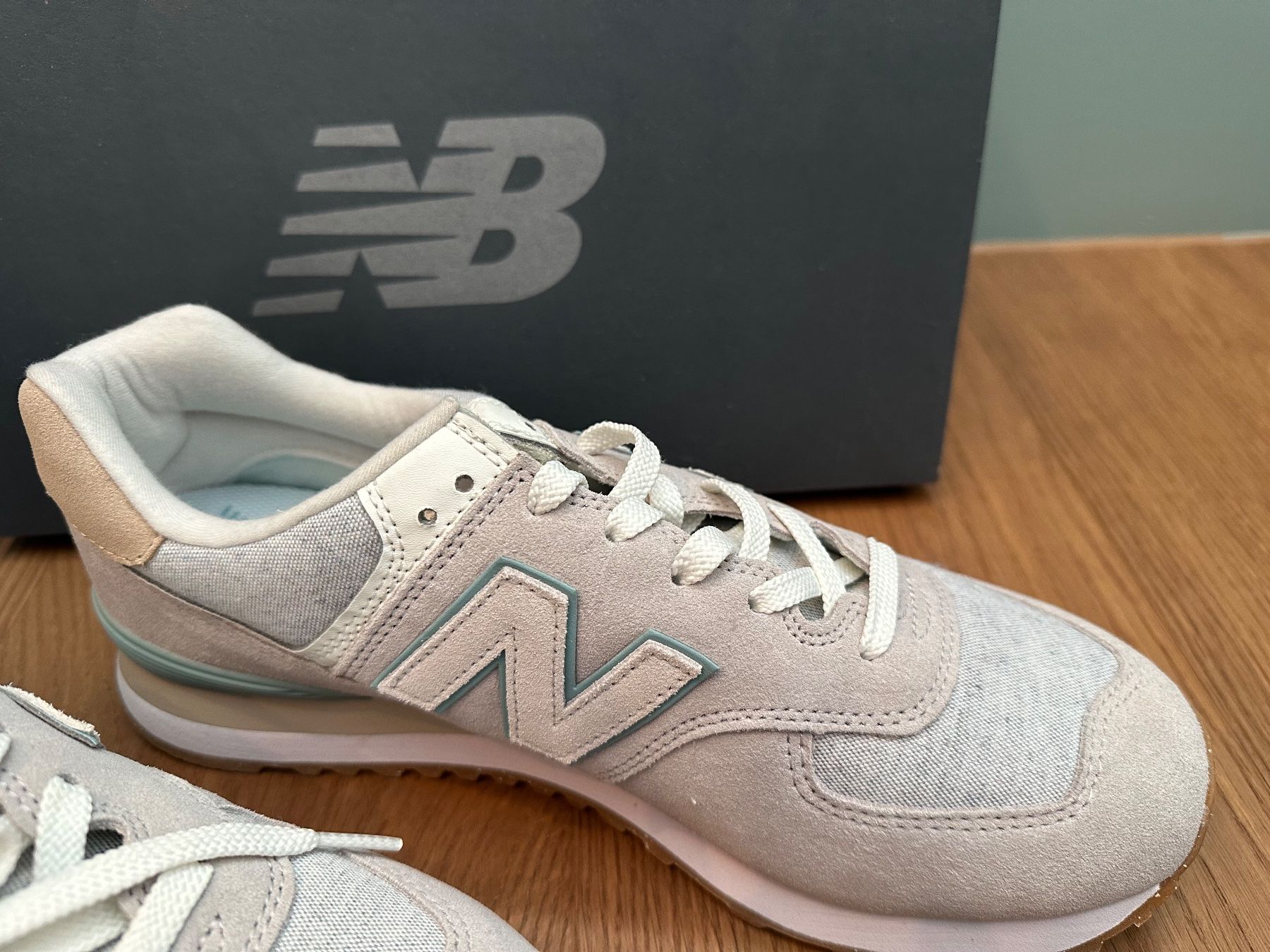 New Balance Scarpe da donna: New Balance Sneaker US 9.5 – Nuovo e nell'imballaggio originale da Flims Dorf venduto da Specials 1
