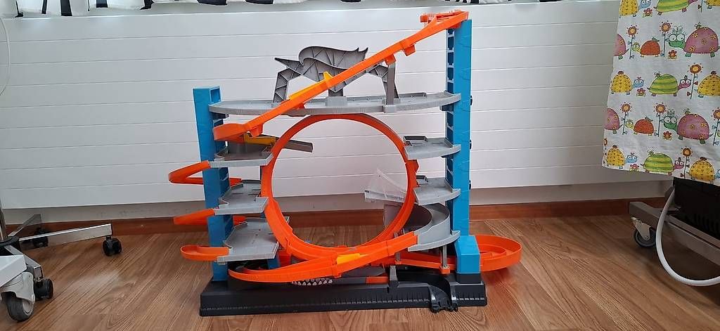 Giocattoli: Hot Wheels Autogarage – Usato da Urdorf venduto da natascha_1 4