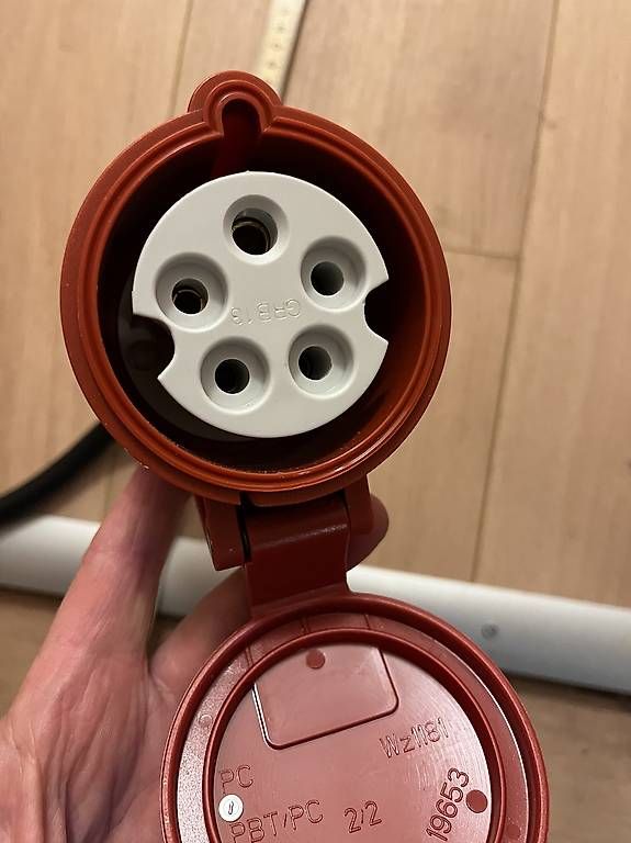 Kabel: Mennekes Kabel 5 polig – Gebraucht aus Lupsingen von MaCoE 1