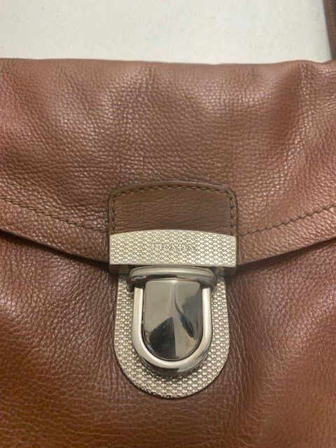 Prada Borse da donna: sac en cuir souple de Prada – Nuovo (secondo la descrizione) da St-Aubin-Sauges venduto da Juliezan 2