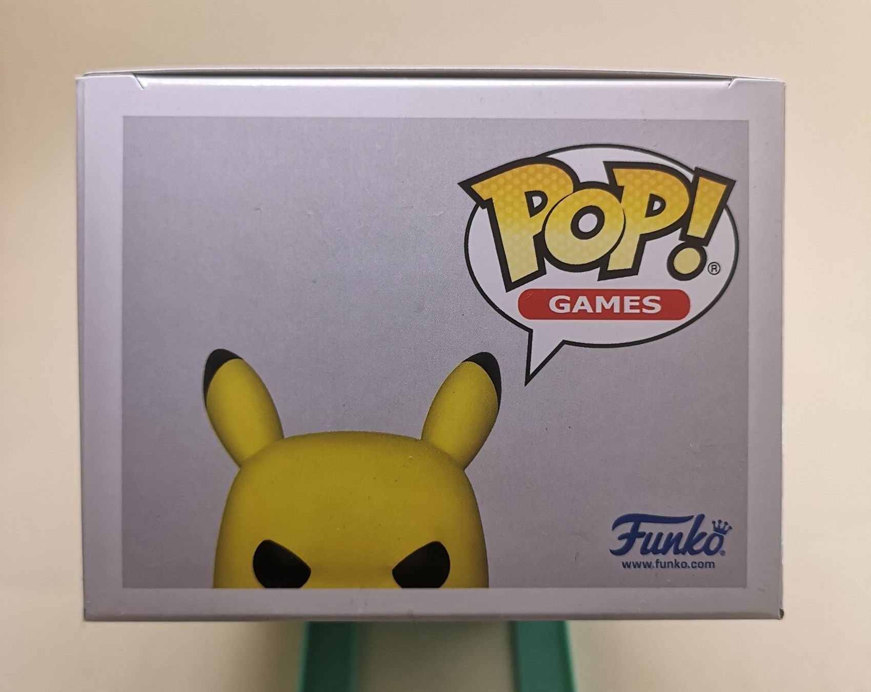 Funko Statuette: Funko Pop Pikachu #598 – Nuovo e nell'imballaggio originale da Riehen venduto da _TheCollectorShop_ 4