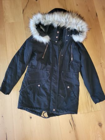 Parka Only noir avec capuche fourrée, taille M, hiver