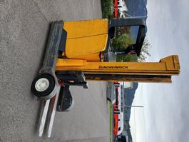 Jungheinrich Schubmaststapler ETV-C16