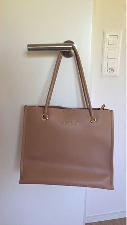 Valentino Handtasche beige nie getragen