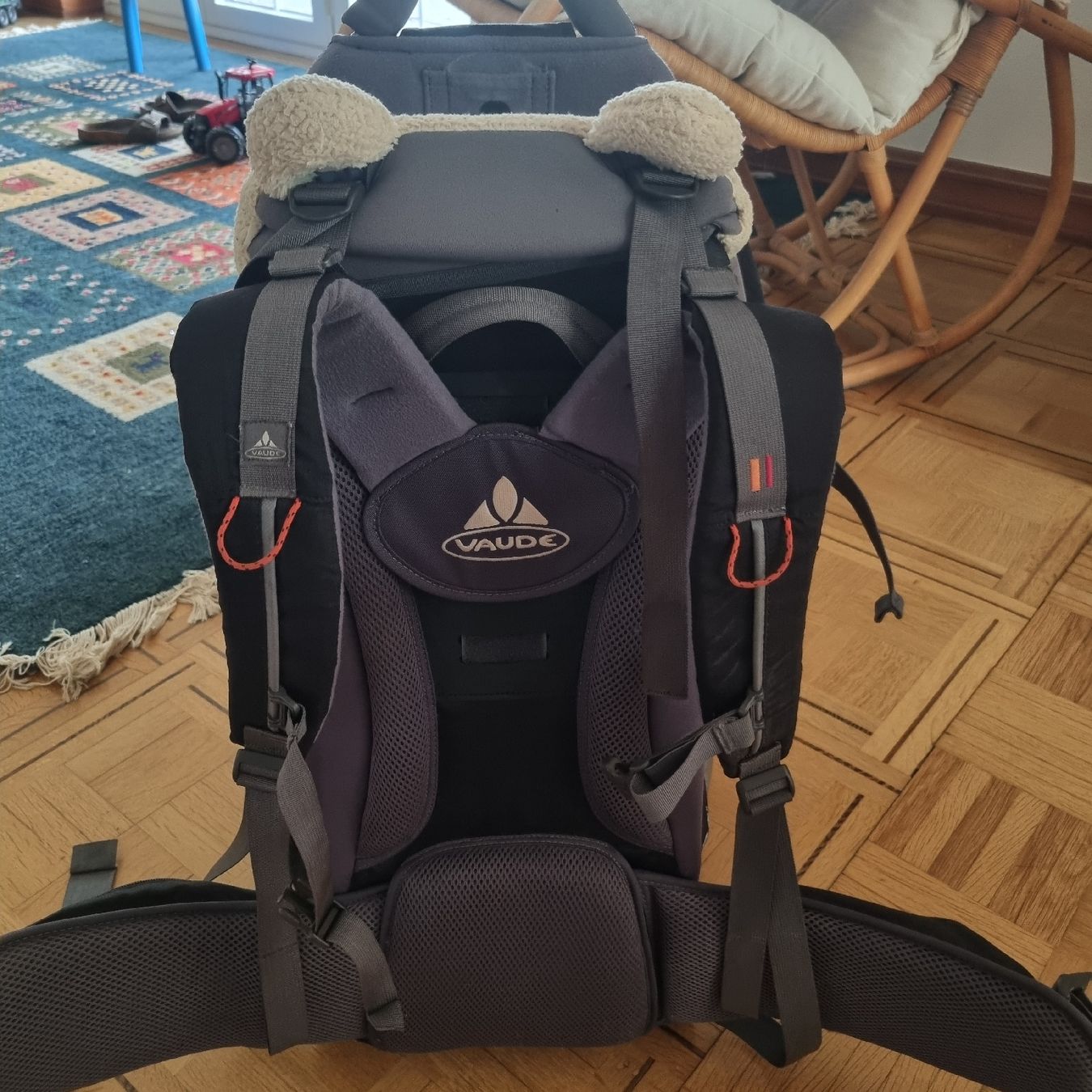 Vaude Borse & Zaini: Kindertrage Vaude schwarz/grau,  Rucksack – Usato da Selzach venduto da Chef.du.train 3
