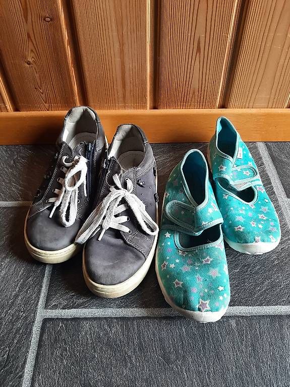Scarpe per ragazzi: Gr.35 Schuhe Superfit und LaSocki – Usato da Hasle LU venduto da LovelyKangaroos