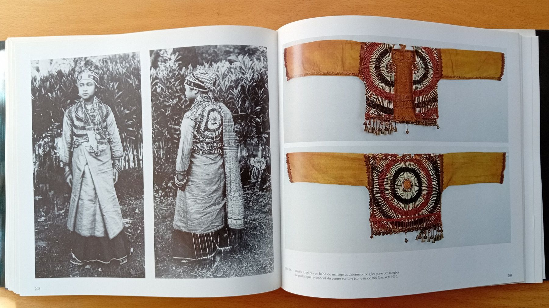 Libri: Les batak - Un peuple de l'île de Sumatra – Usato da Fribourg venduto da Werkt 7