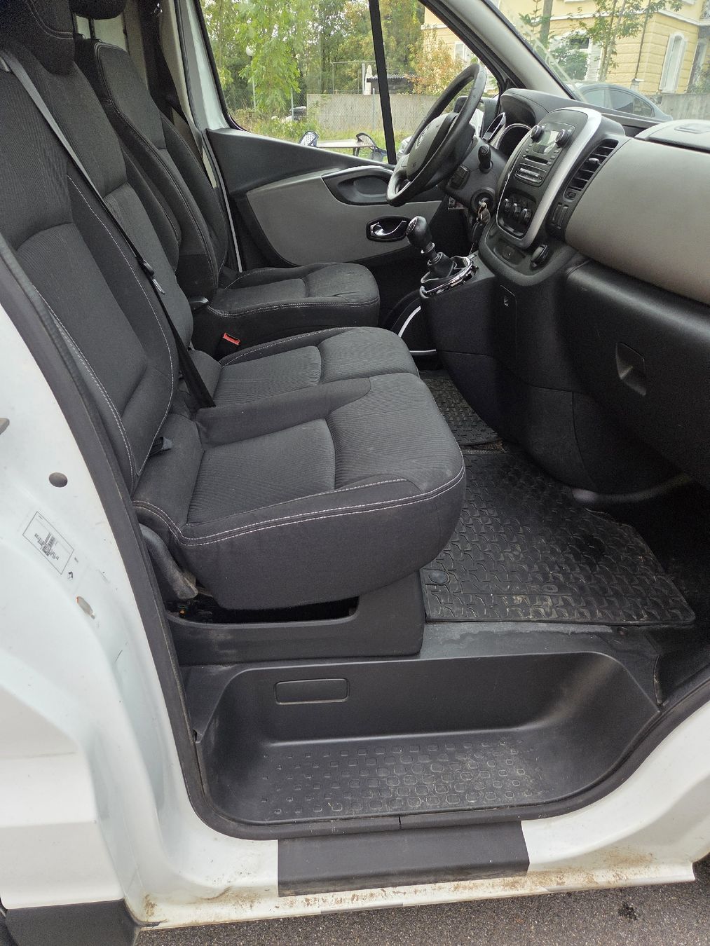 Renault Automobili: Renault trafic 1.6 dCi115 – Difettoso da Buchs AG venduto da aar_9hnt 5