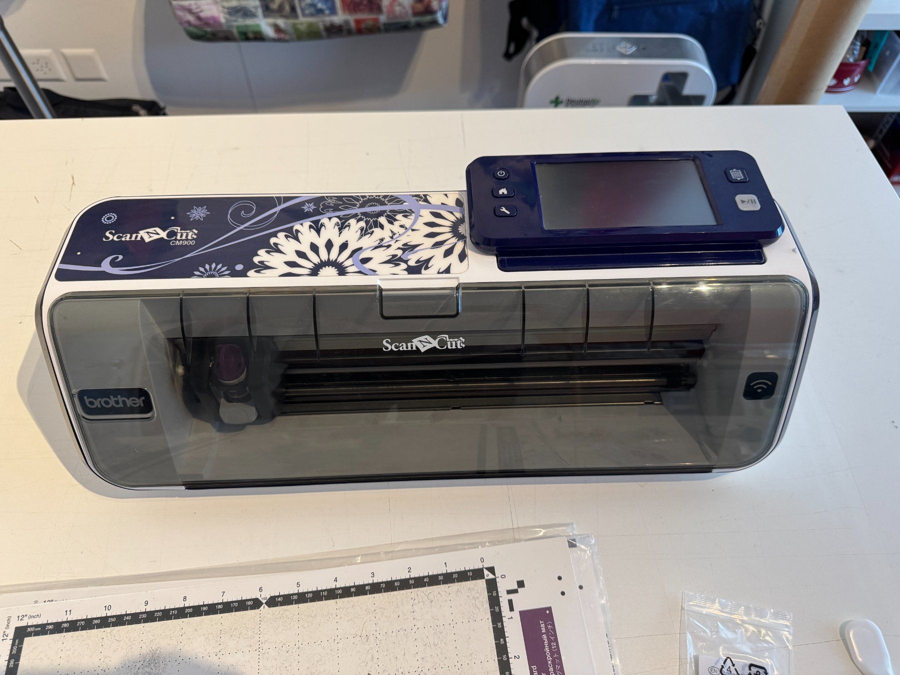 Tutte le macchine: Brother ScanNCut CM900 Schneideplotter mit Zubehör – Nuovo (secondo la descrizione) da Dänikon ZH venduto da are_fz7m 2