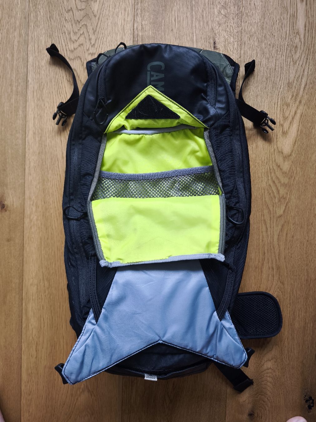 Camelbak Zaini: CAMELBAK Kudu 10 – Usato da Unterägeri venduto da fisch67 2