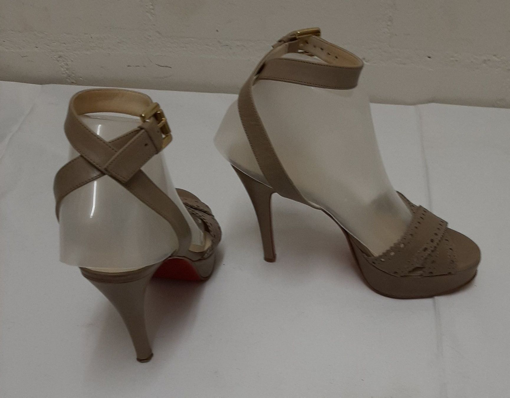 Scarpe da donna: Sandaletten BRUSCHI GRÖSSE 36,5 – Usato da Zürich venduto da Roberto040 2
