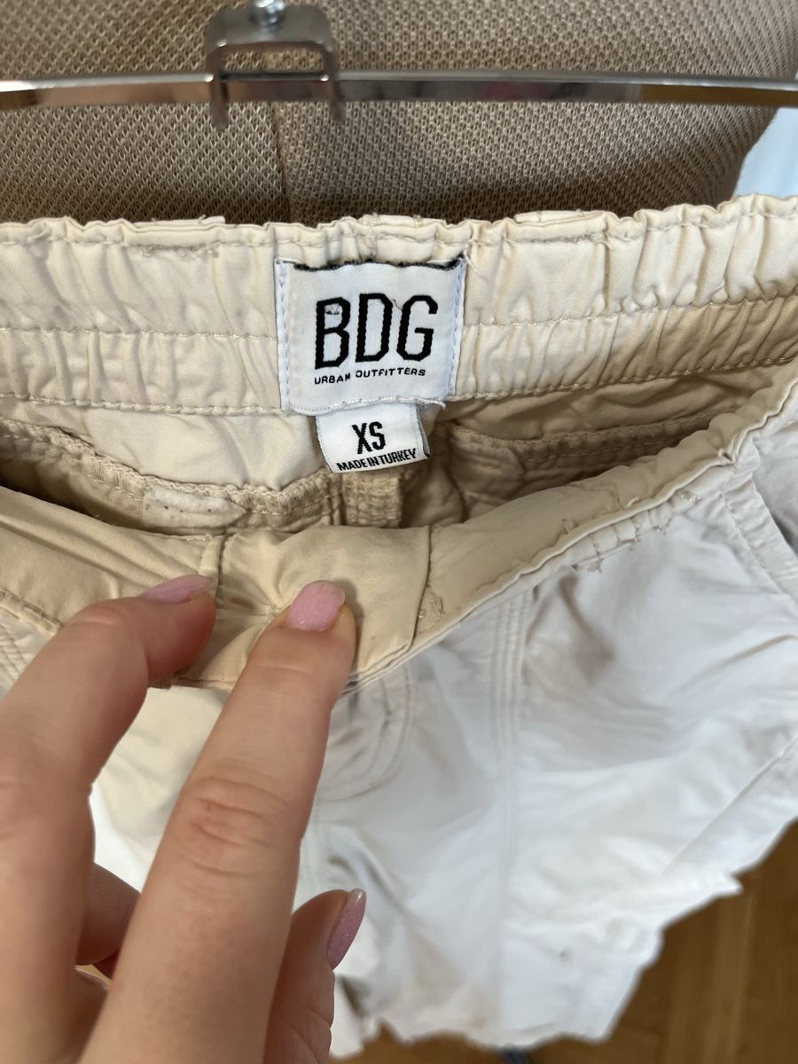 Urban Outfitters Hosen: Low waist cargo trousers – Gebraucht aus Lausanne von Lillielillie 2
