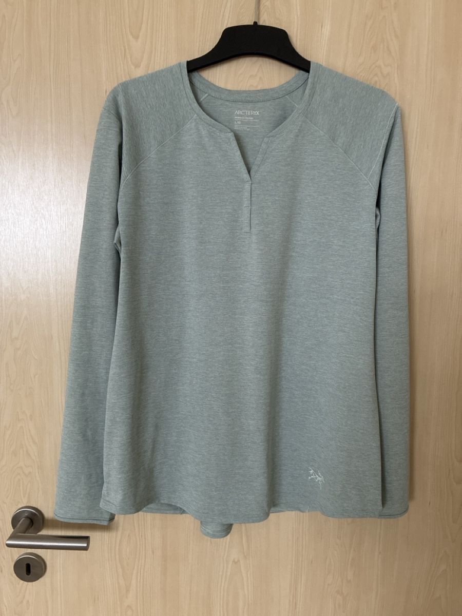 Arcteryx T-shirt: Damen Shirt Arceryx – Usato da Cheyres venduto da zwischendurch