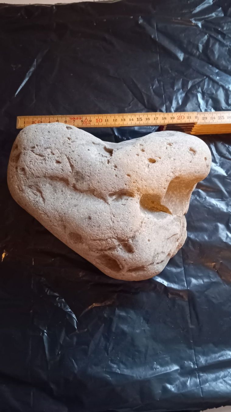 Steine & Dachziegeln: Steinherz vom Bachbeet, Naturgeformt – Gebraucht aus Hasle LU von Flamme6 1