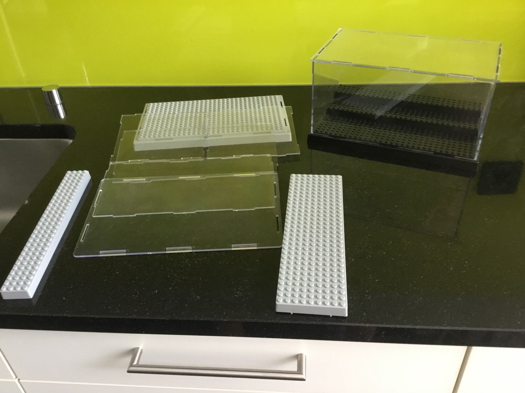 Vitrines: 7 Display Case für Lego Figuren oder kleine Modelle – D'occasion à Basel par Hampe1555 1