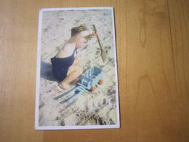 No 10 Antike Postkarte Kind im Sand ab 75 RP