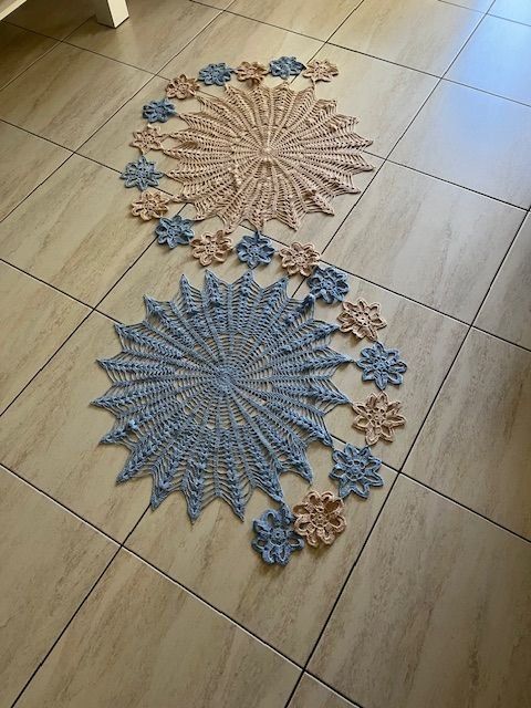 Alle Dekorationen: Tischläufer gehäckelt Tischdeko Handmade – Neu (gemäss Beschreibung) aus Naters von sch_9fvg 5